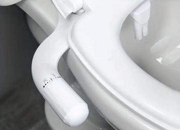Toilet sproeier Achter- en Vrouwelijk Wassen beschikbaar voor biedingen