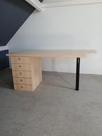 BUREAU, Huis en Inrichting, Bureaus, Ophalen, In hoogte verstelbaar, Zo goed als nieuw, Bureau