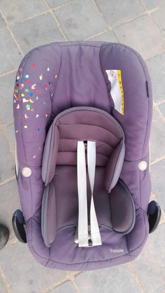 Maxi Cosi Pebbe en zijn vaste familiebasis, Kinderen en Baby's, Autostoeltjes, Isofix, Ophalen