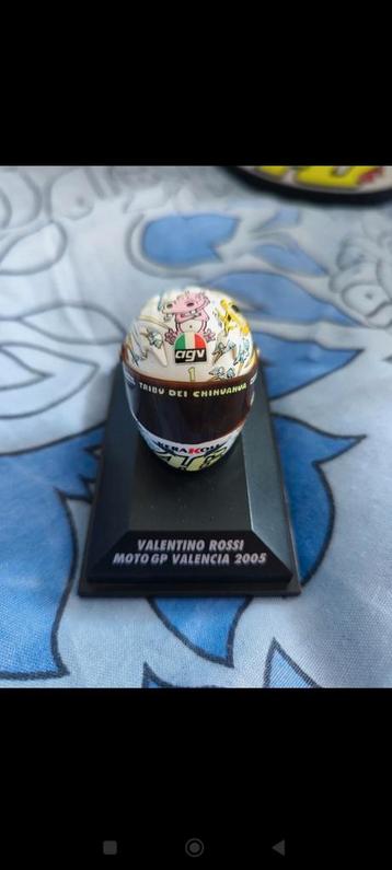 Petit casque Valentino Rossi Valence 2005. beschikbaar voor biedingen