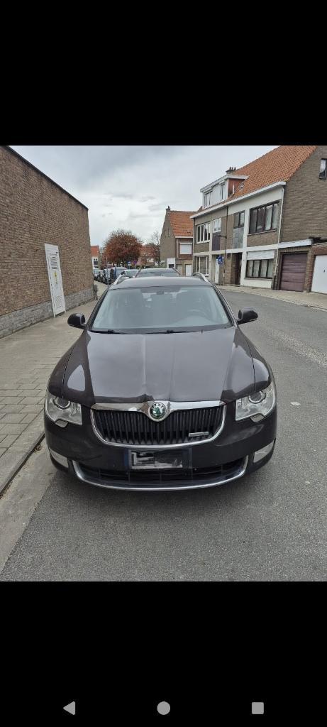 Skoda superb, Auto's, Skoda, Particulier, Superb, ABS, Airbags, Airconditioning, Bluetooth, Bochtverlichting, Boordcomputer, Centrale vergrendeling
