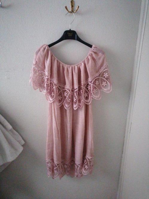 Jurk met kant, Kleding | Dames, Jurken, Zo goed als nieuw, Maat 36 (S), Roze, Ophalen of Verzenden