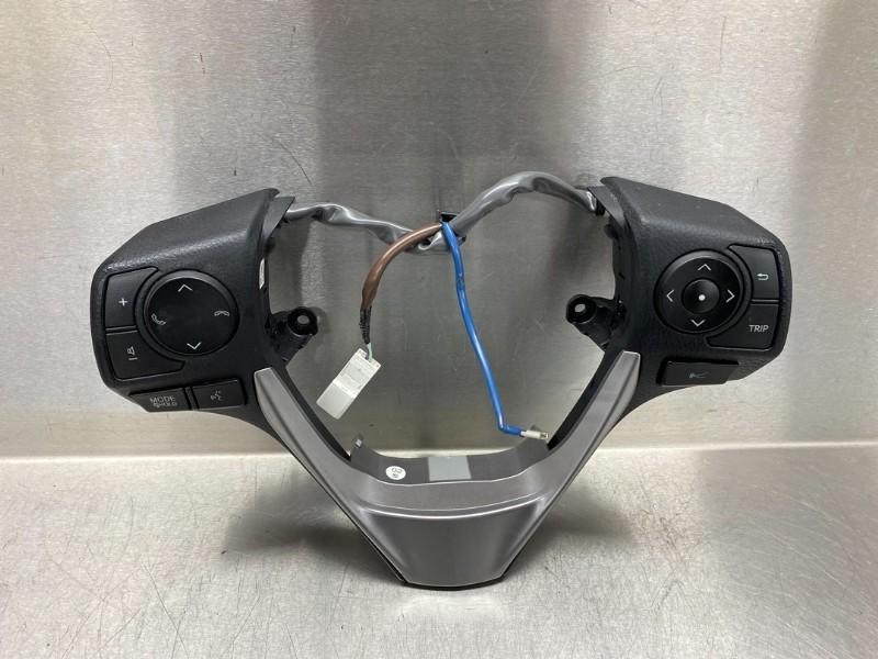 COMMANDE DE RADIO AU VOLANT Toyota RAV4 (A4), Utilisé, Toyota