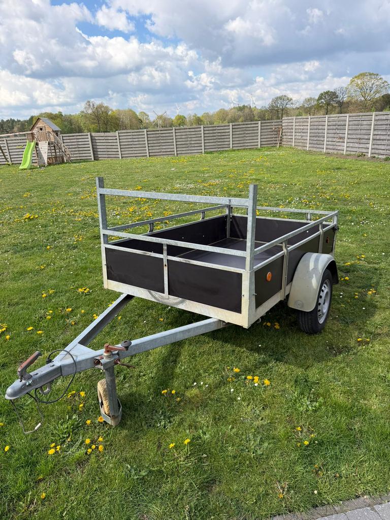 Aanhangwagen, Ophalen, Zo goed als nieuw
