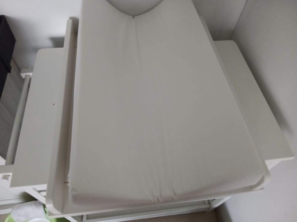 Verzorgingstafel met 2 kussens en verschillende hoezen, Ophalen, Gebruikt, Aankleedkussen, Standaard