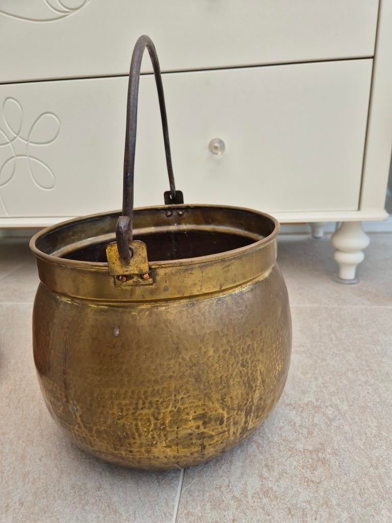 Antieke koperen ketel, Ophalen