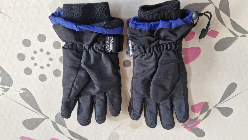 Ski handschoenen kid 134-140 cm Insulate, Kinderen en Baby's, Kinderkleding | Mutsen, Sjaals en Handschoenen, Ophalen, Handschoenen