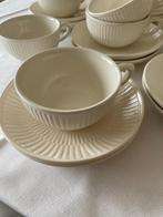 Royal Boch set van 18 grote tassen met ondertas, Ophalen, Zo goed als nieuw, Aardewerk, Kop(pen) en/of Schotel(s)