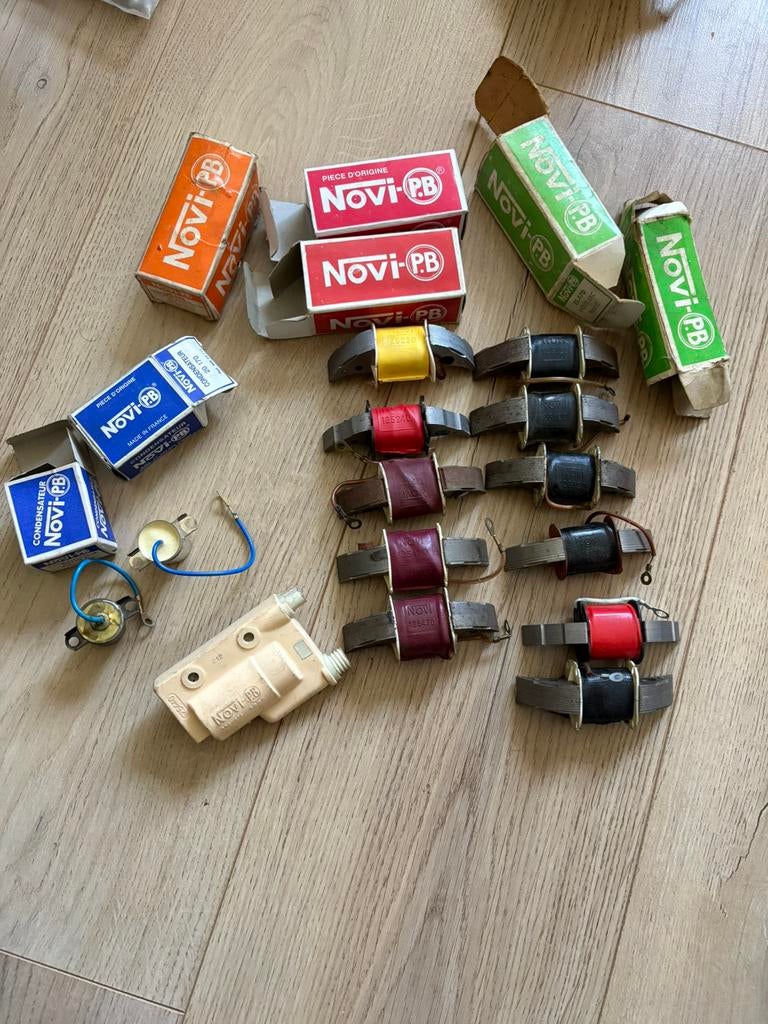 Motobecane mobylette Ze zijn allemaal origineel, Fietsen en Brommers, Brommeronderdelen | Oldtimers, Ophalen of Verzenden, Nieuw