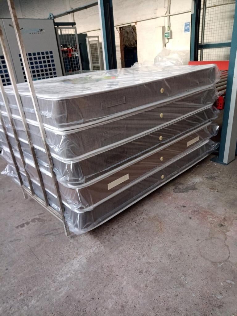 854 Kwaliteit Matrassen 140x200cm HR40 Koudschuim +Levering, Ophalen, 140 cm, Matras, 200 cm