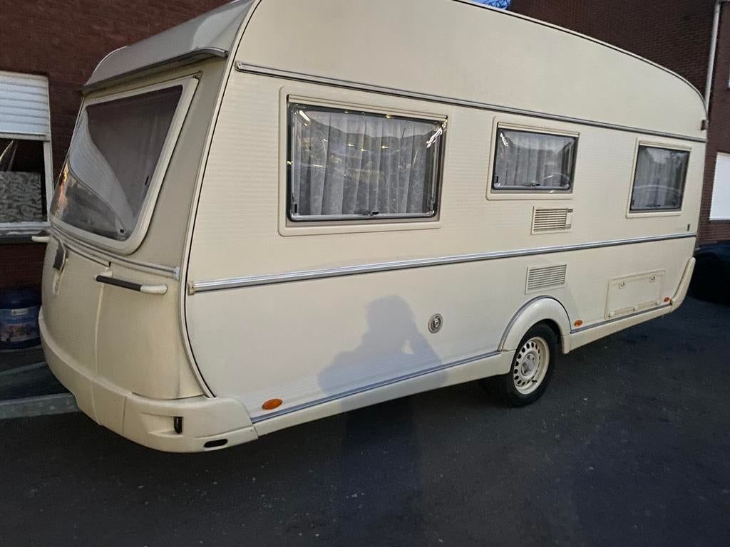 Tabbert de caravane, Grand lit, Jusqu'à 4, 4 à 5 mètres, Poêle