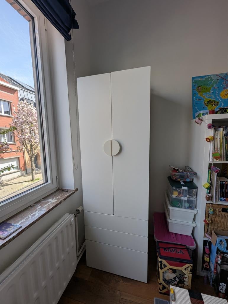 Armoire enfant Ikea, Armoire