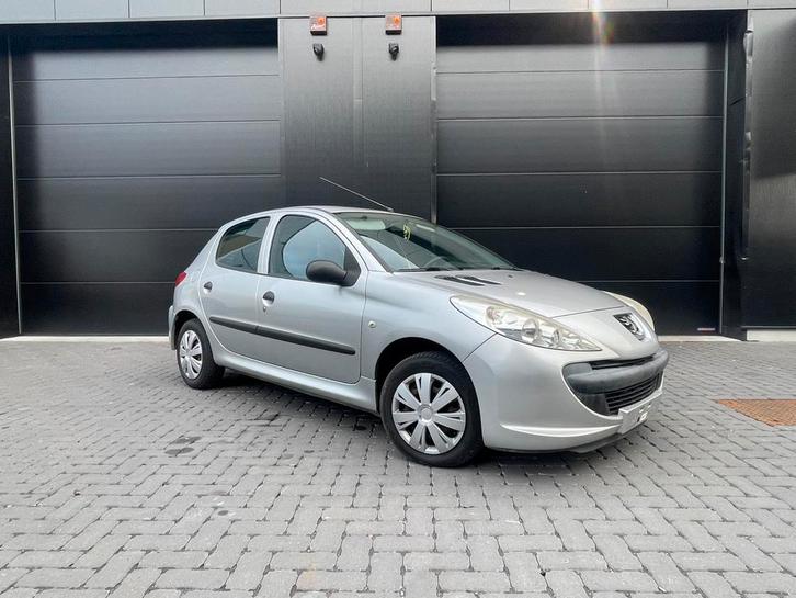 Peugeot 206 + Essence 1.2 Euro 5 Carnet complet Contrôle Ok, Autos, Peugeot, Entreprise, Achat, 206+, Essence, Euro 5, 5 portes