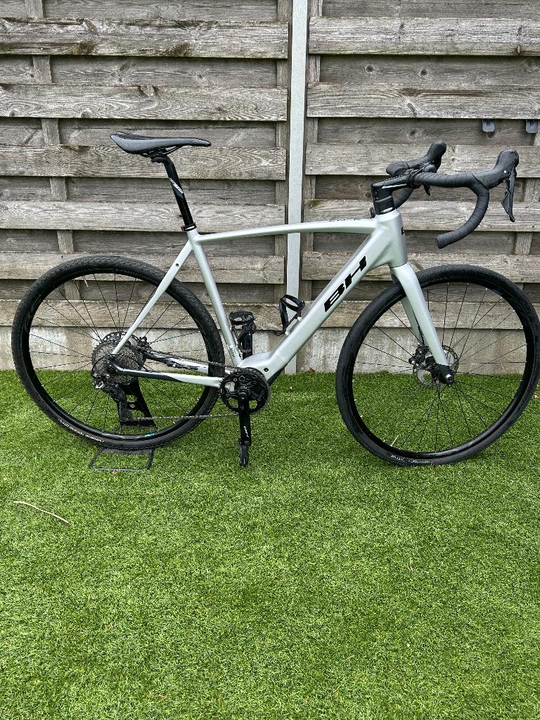 BH core 2.2 E-gravelbike, Fietsen en Brommers, Elektrische fietsen, Zo goed als nieuw, Overige merken, 55 tot 59 cm, 50 km per accu of meer