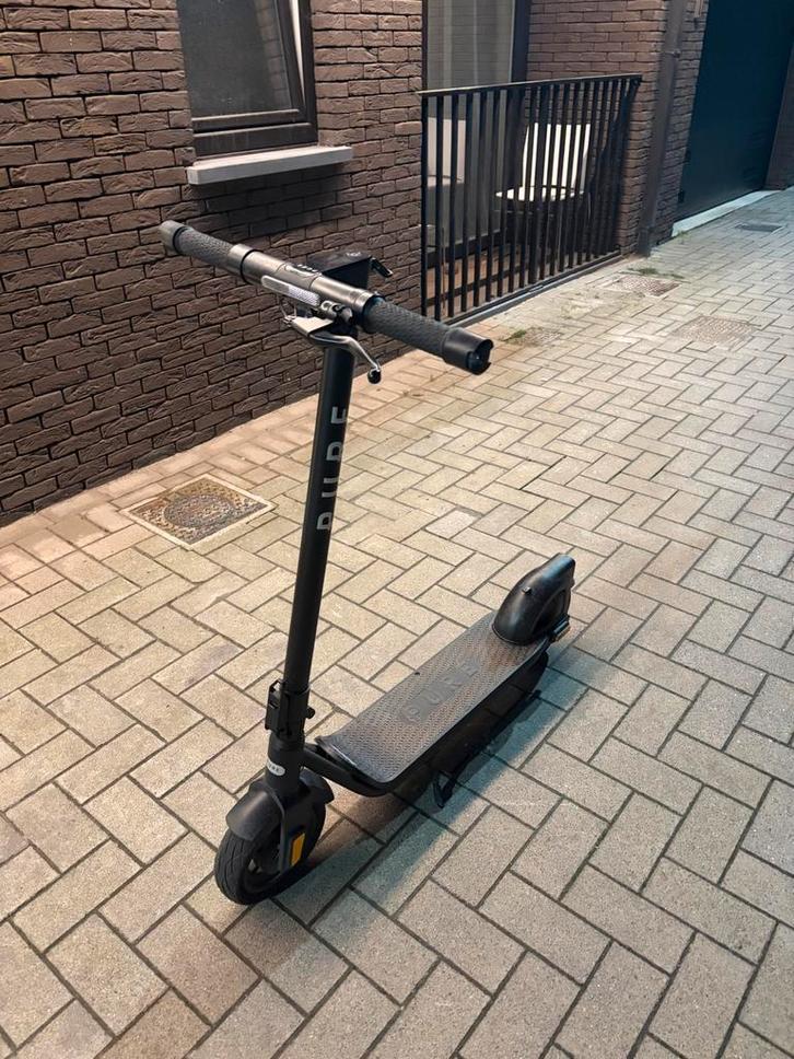 Pure, Fietsen en Brommers, Steps, Zo goed als nieuw, Ophalen