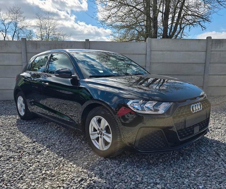 AUDI A1 25 TFSI., Autos, Audi, Entreprise, A1, Capteur de stationnement, Commande vocale, Essence, Euro 6, Boîte manuelle, Carnet d'entretien