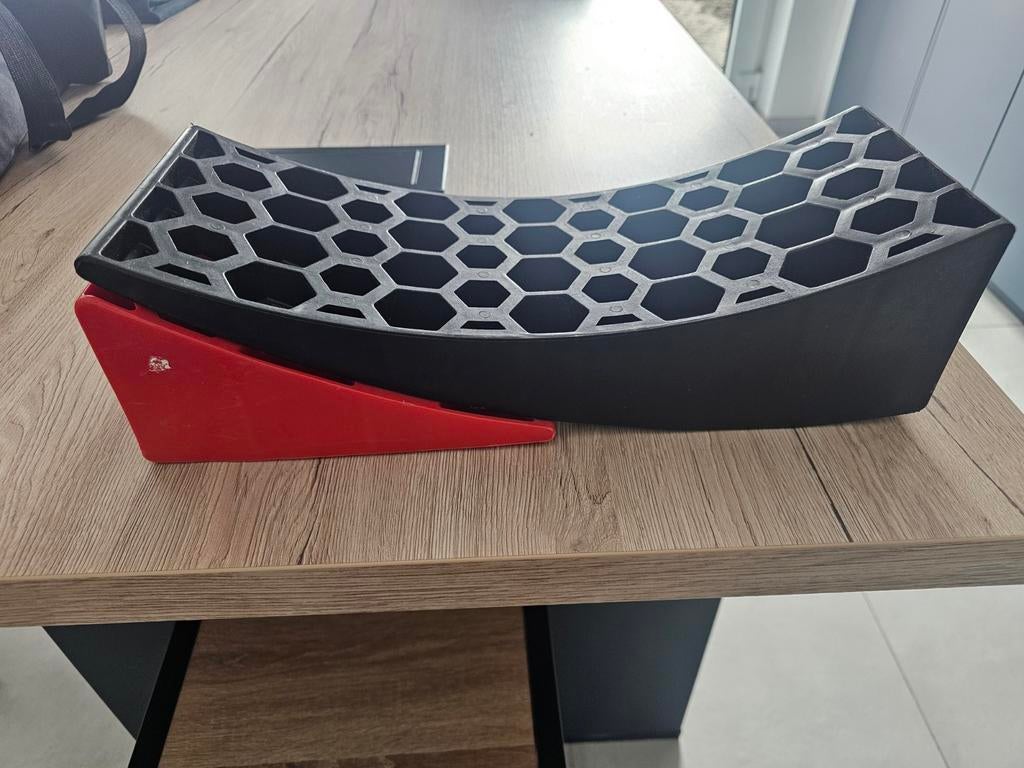 Cales de roue, voiture, remorque, caravane, camping-car