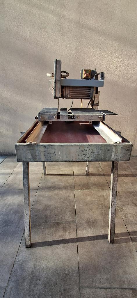 COUPE CARRELAGE ELECTRIQUE, Bricolage & Construction, Outillage | Scies mécaniques, Utilisé, Autres types, 1200 watts ou plus