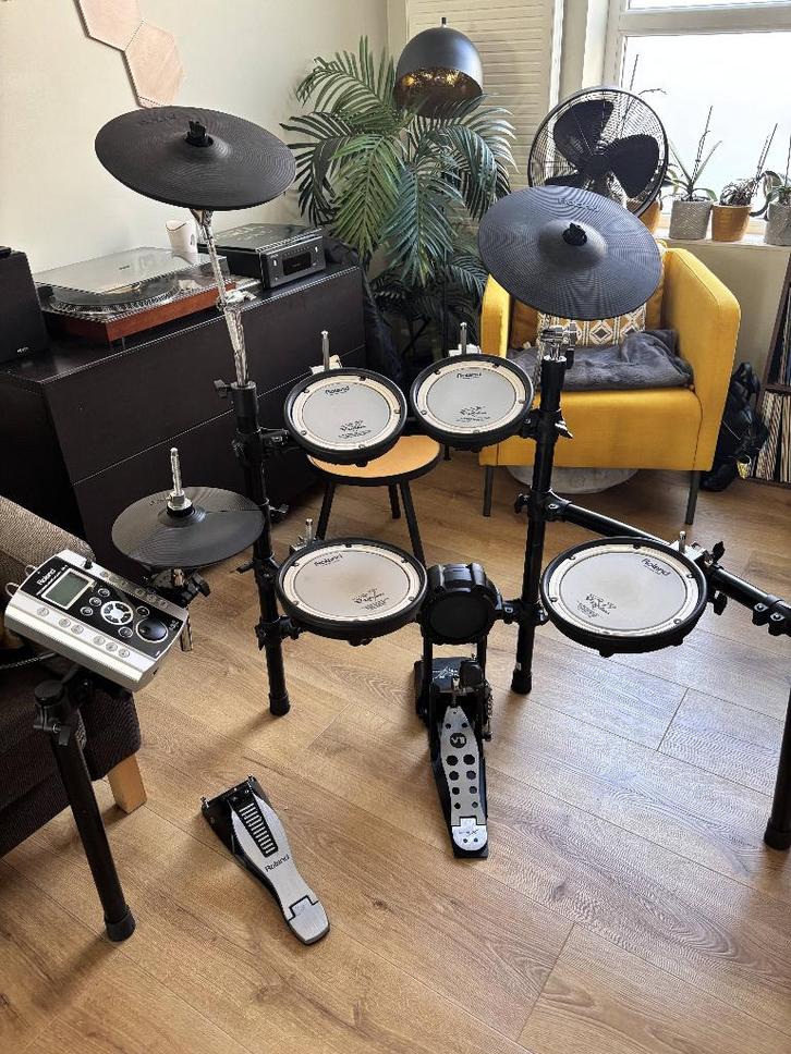 Batterie électronique Roland TD09, Muziek en Instrumenten, Drumcomputers