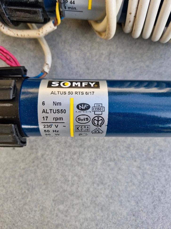 Somfy Altus RTS buismotor, Bricolage & Construction, Volets, Utilisé, Enlèvement
