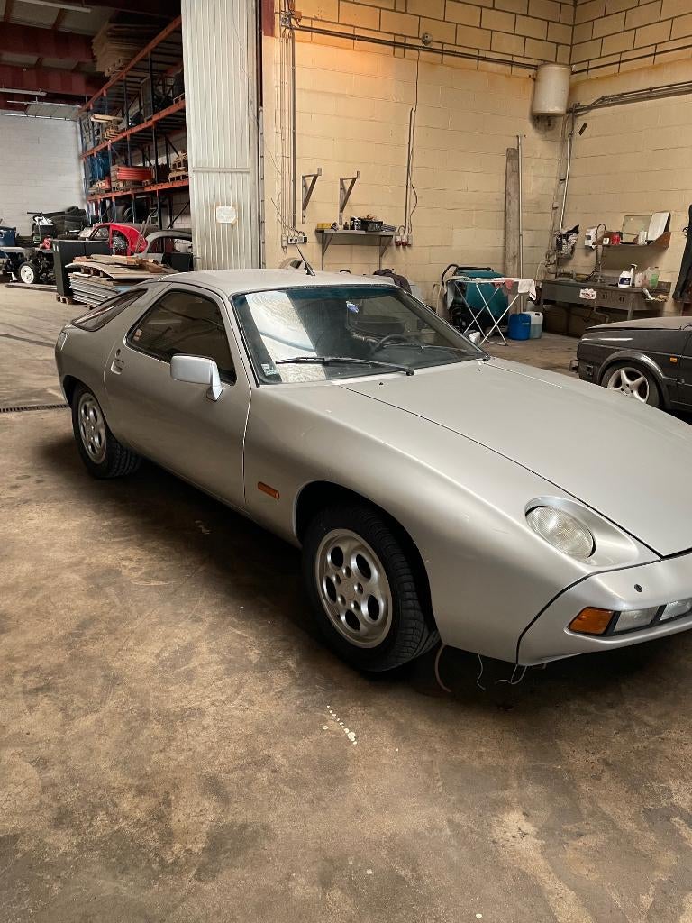 Te koop Porsche 928 project, Auto's, Porsche, Particulier, Benzine, Coupé, 2 deurs, Handgeschakeld, Zilver of Grijs, Zwart, Leder en Stof