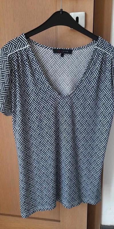 T-shirt Lola en liza, Kleding | Dames, Ophalen, Lola & Liza, Zo goed als nieuw, Korte mouw