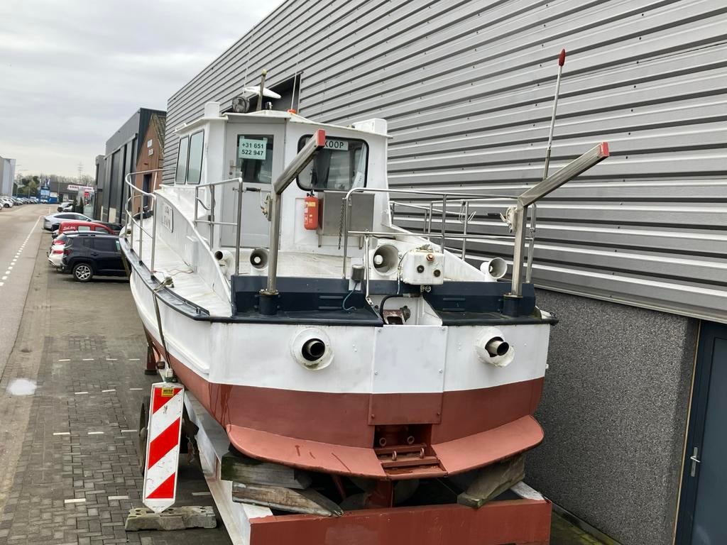 Motorboot te koop, Sports nautiques & Bateaux, Bateaux à moteur & Yachts à moteur, Utilisé, Acier, 9 à 12 mètres, Diesel, Moteur in-bord