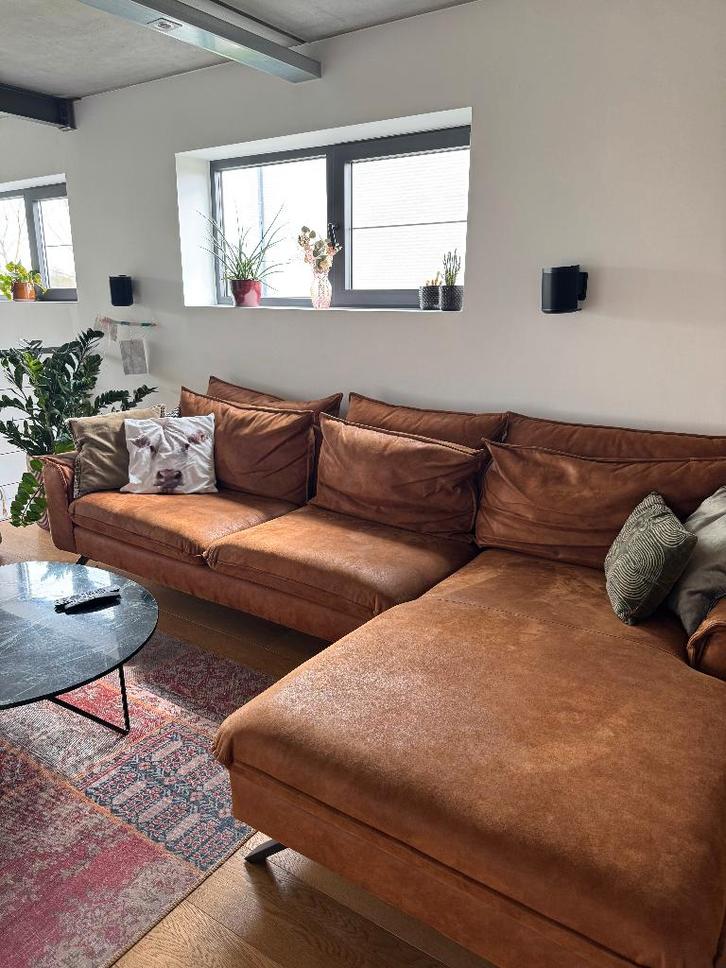 Comfortabel cognac hoeksalon - moet weg, Huis en Inrichting, Zetels | Zetels, Gebruikt, Hoekbank, Vierpersoons of meer, 250 tot 300 cm