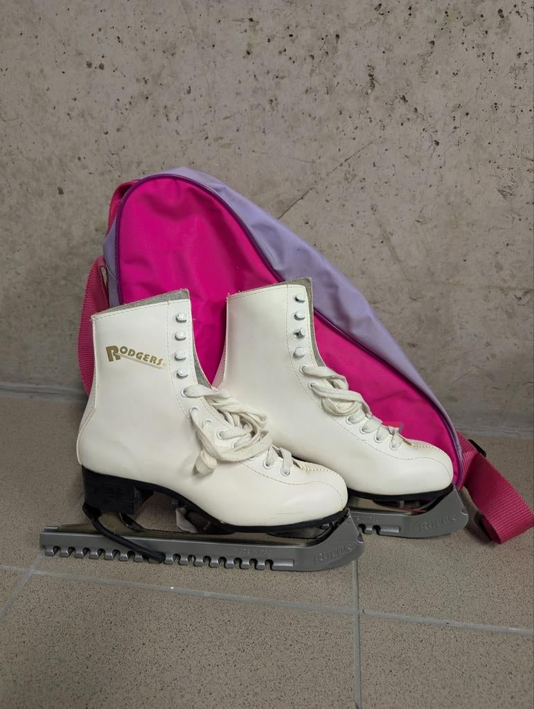 Patins artistiques Rodgers taille 37 avec protège-patins, Sports & Fitness, Patinage, Enlèvement ou Envoi, Patinage artistique