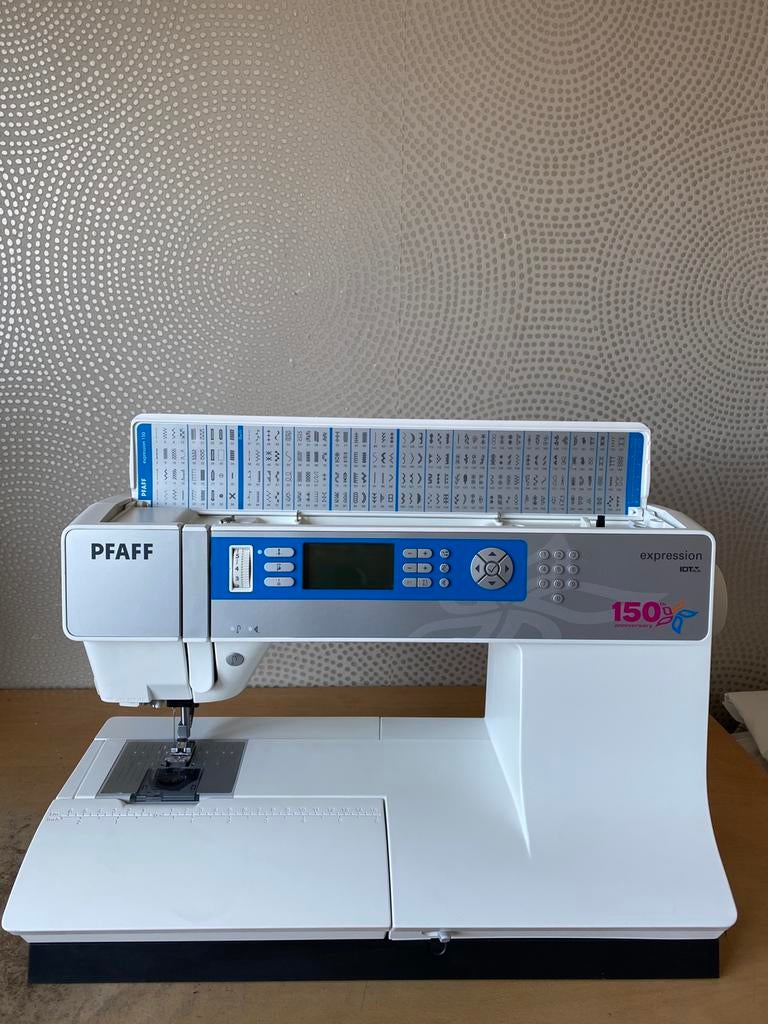 NAAIMACHINE PFAFF EXPRESSION 150 MET DUBBEL TRANSPORT, Hobby en Vrije tijd, Ophalen of Verzenden, Zo goed als nieuw, Naaimachine
