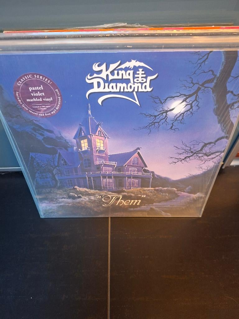 lp - king diamond - them - ltd pastel violet marbled vinyl, Avec pochette intérieure, 12 pouces, Enlèvement ou Envoi, Comme neuf
