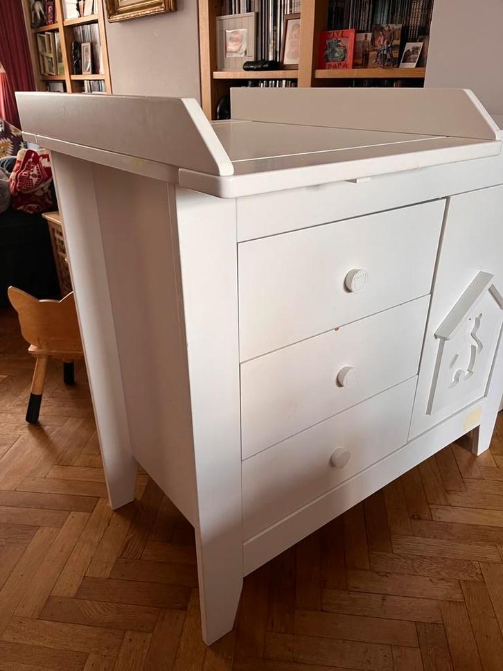 Meuble commode/table à langer Noukies avec support, Enfants & Bébés, Chambre d'enfant | Commodes & Armoires, Utilisé, Commode