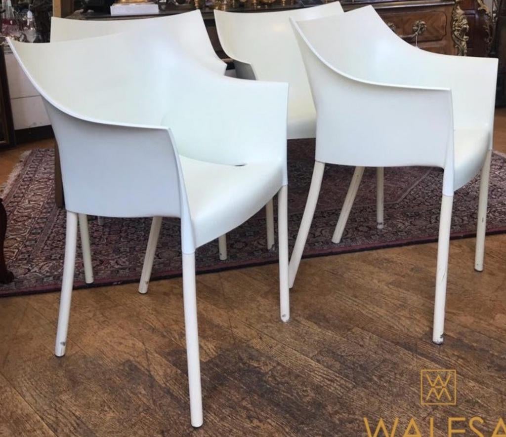 Chaise Kartell Dr. No Philippe Starck White

6 pièces, Maison & Meubles, Enlèvement, Blanc