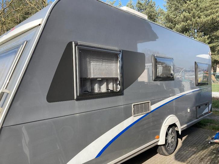Caravan BURSTNER 465 met extra toebehoren, Caravans en Kamperen, Caravans, Particulier, tot en met 4, 1000 - 1250 kg, Rondzit
