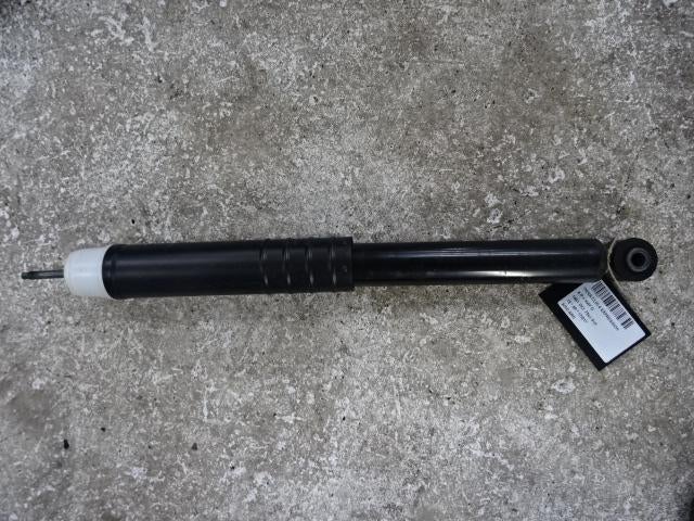 AMORTISSEUR ARRIÈRE GAUCHE Clio IV (5R) (562109815R), Renault, Mevr. I. Hauben, Utilisé, Rue de l'Espoir 34 34
4030  GRIVEGNÉE, BE