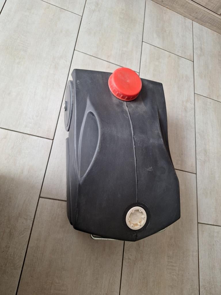 Récupérateur d eaux usées pour caravane, Enlèvement