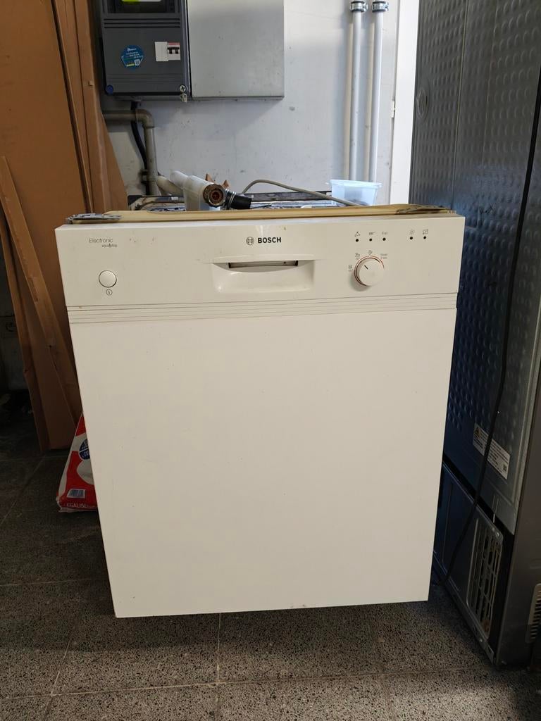 Vaatwasser bosch, Enlèvement, Utilisé, Encastré