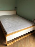 Matelas (30 euros) et/ou sommier (30 euros), Matelas, 140 cm, Enlèvement, Utilisé