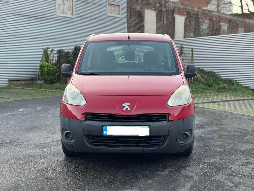Peugeot partner tepee 1.6 essence EURO5 186.000km / 2012, Autos, Rouge, Euro 5, 72 kW, Boîte manuelle