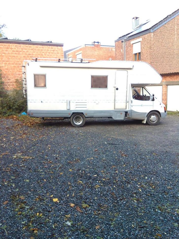 11500 euros a discuté Très beau Camping car Ancêtres Ford, Caravanes & Camping, Camping-cars, Entreprise, jusqu'à 6, Alcôve, Ford