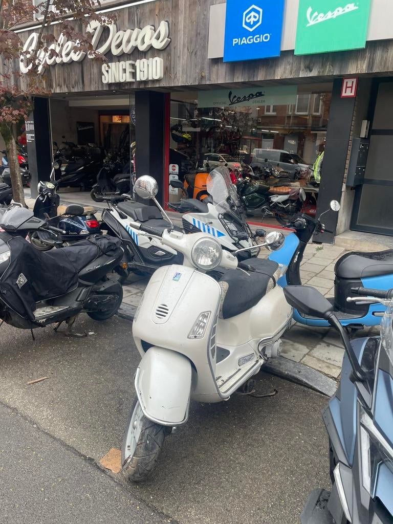 Piaggio Vespa 200 GTS, Ophalen, Zo goed als nieuw, Elektrisch, Piaggio