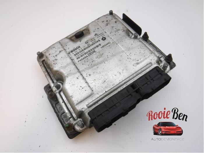 Ordinateur gestion moteur d'un Chrysler Voyager, Autos : Pièces & Accessoires, 3 mois de garantie, Utilisé, -, -