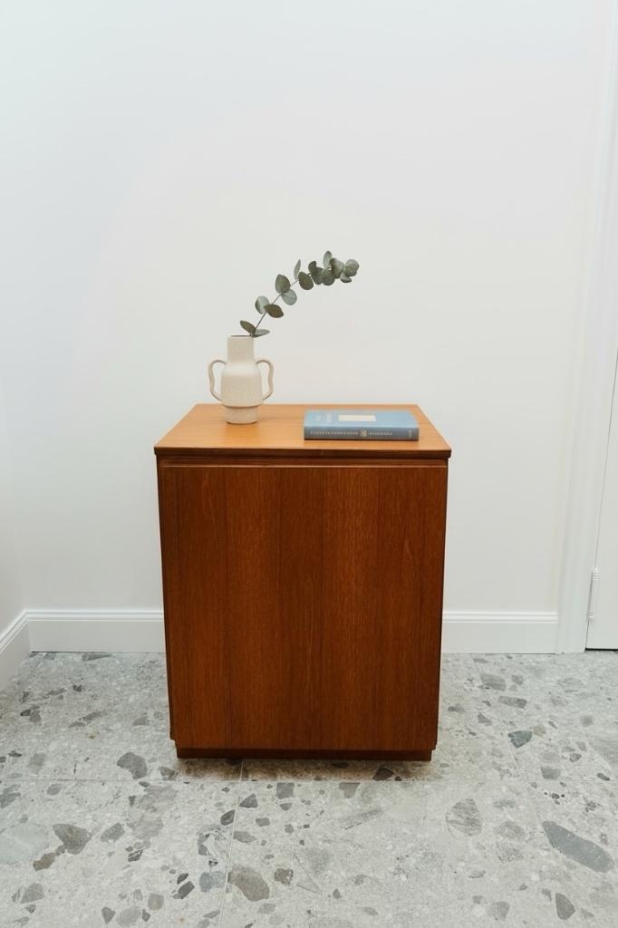 Vintage Deense kleine meubels, Antiek en Kunst, Antiek | Meubels | Kasten, Ophalen