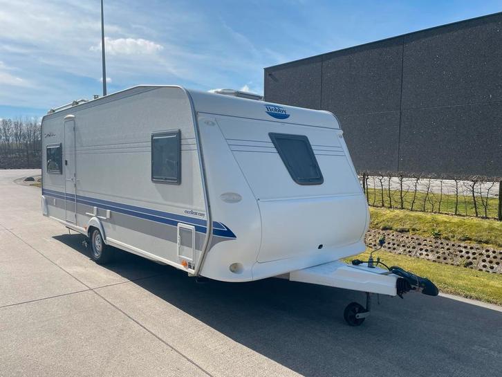 Te koop caravan, Caravanes & Camping, Caravanes, Entreprise, jusqu'à 4, Hobby, 2 lits séparés, Lit fixe, Airco, Enlèvement