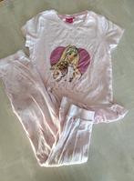 roze pyjama Barbie maat 122 - 128, Kinderen en Baby's, Kinderkleding | Maat 122, Nacht- of Onderkleding, Gebruikt, Meisje, Barbie