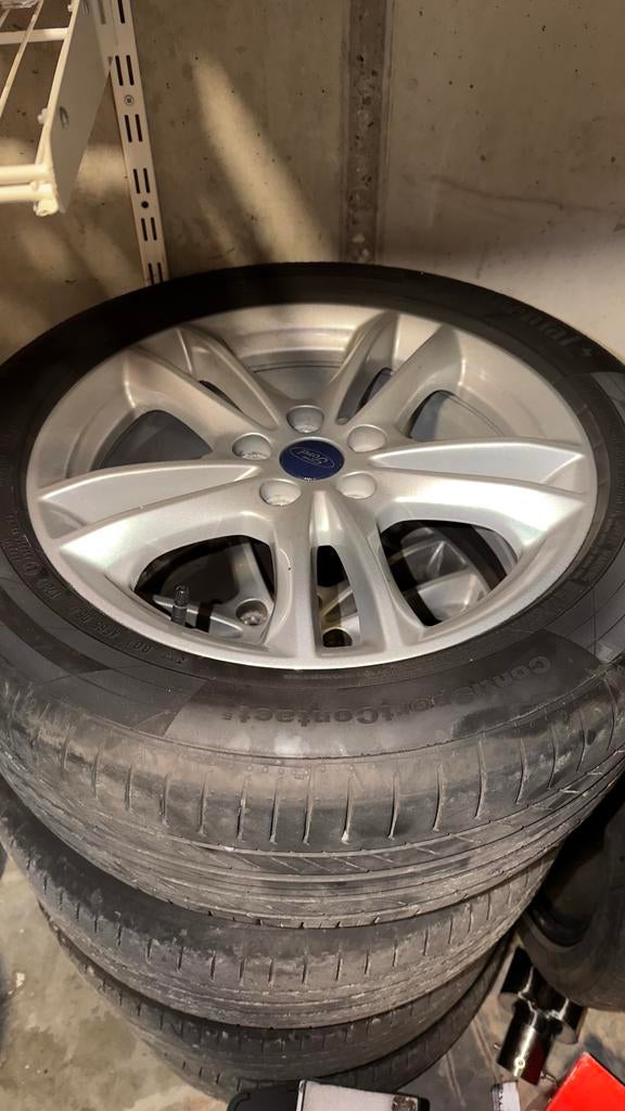 Ensemble de roues avec pneus neufs, Autos : Pièces & Accessoires, Pneus & Jantes, Jante(s), Pneus été, 17 pouces, 235 mm, Véhicule de tourisme