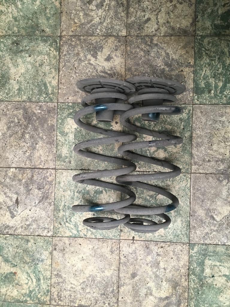 RESSORT DE SUSPENSION ARRIERE OPEL MERIVA A, RUE BRIGADE PIRON 307, Enlèvement, Utilisé, Garage_bila@yahoo.fr