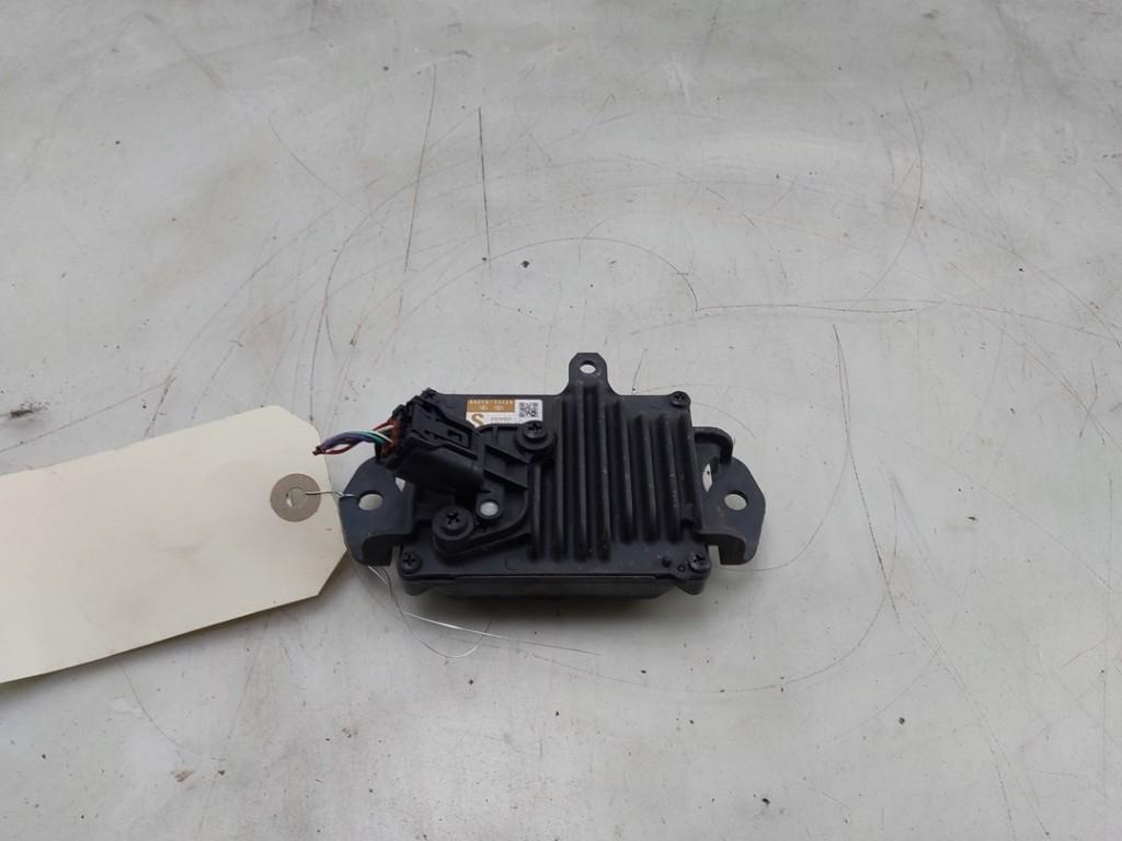 RADAR ANTI COLLISION Toyota Corolla (E21) (01-2019/-), Autos : Pièces & Accessoires, Autres pièces automobiles, Toyota, Utilisé