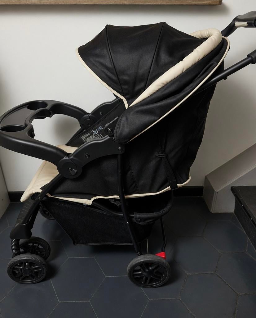 Poussette Babycare Pratique Confort Petit Prix, Enfants & Bébés, Enlèvement, Comme neuf, Poussette