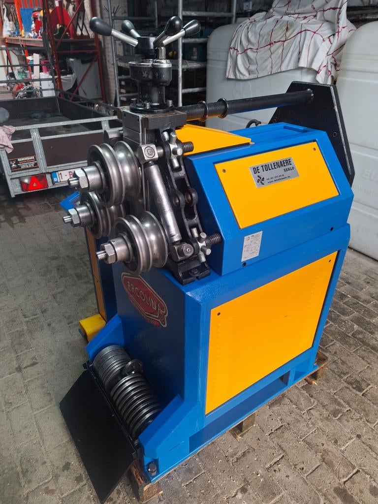 Cintreuse à galet ercolina CE40MR3. Triphasé 400v